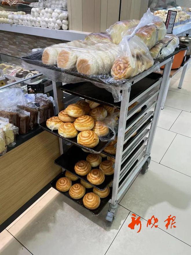 家樂福、比優特、哈爾信.哈市多家超市散裝食品“裸售”,消費者質疑衛生安全